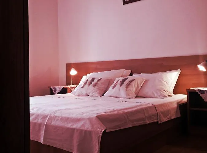 Eugen Pedisic Апартаменты *